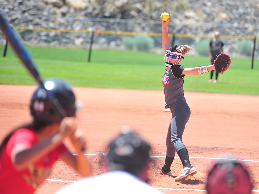 Verde Valley Heat Elite 14U's Alexis Ayersman delivers a pitch at the Schools Out for Summer NSA fastpitch girls softball tournament at Pioneer Park in Prescott Saturday, June 2, 2018. (Les Stukenberg/Courier)