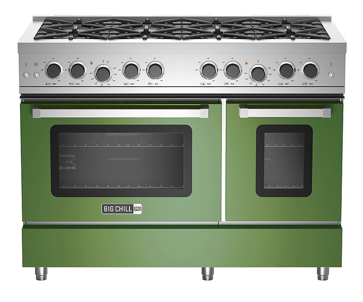 Big Chill’s pro style range, which has eight professional level burners and a large-capacity oven with a rapid preheat, is available in a range of vibrant hues, and is compatible with standard home cabinetry depths. (Orion Creamer of Big Chill via AP)