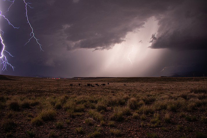 A monsoon storm brings rain and lightning to Prescott Valley on Tuesday, July 17, 2018. A free Monsoon/Severe Weather Spotter Training will be held on May 17, 2019, at the Spring Valley Library, 17320 E. Mule Deer Drive. (Taylor Dalton/Courtesy, file)