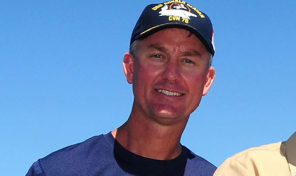 Under mike. Mike mccoy. kevin mccoy блоггер.