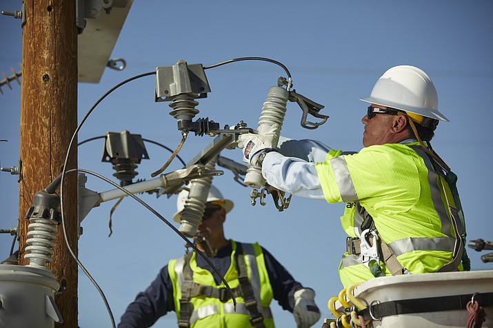 electricity lineman jobs