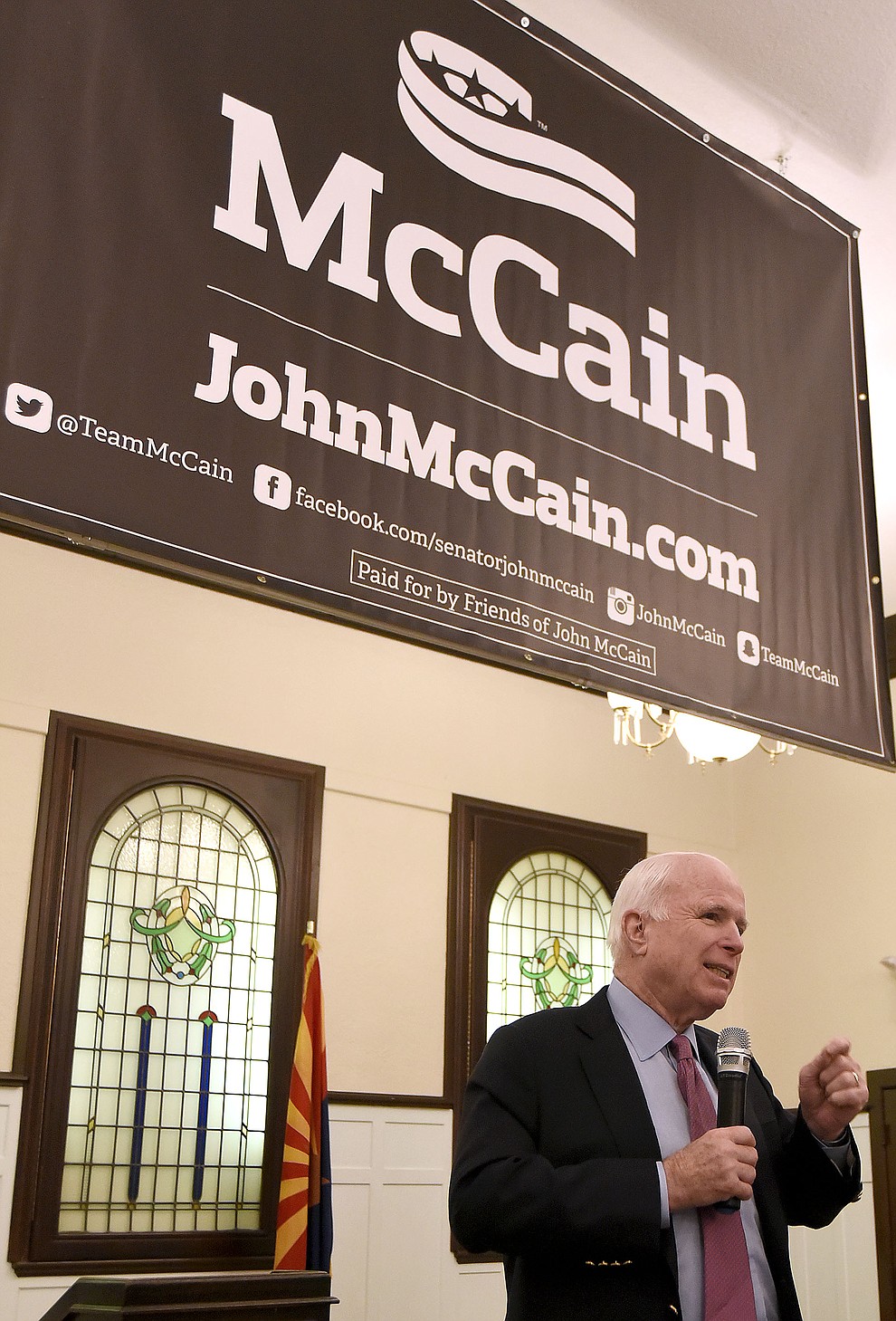 Sen. John McCain talks to a room full of people about running for re-election Tuesday morning March 29, 2016 at the Hassayampa Inn while hosting a coffee reception in Prescott. (Matt Hinshaw/The Daily Courier)