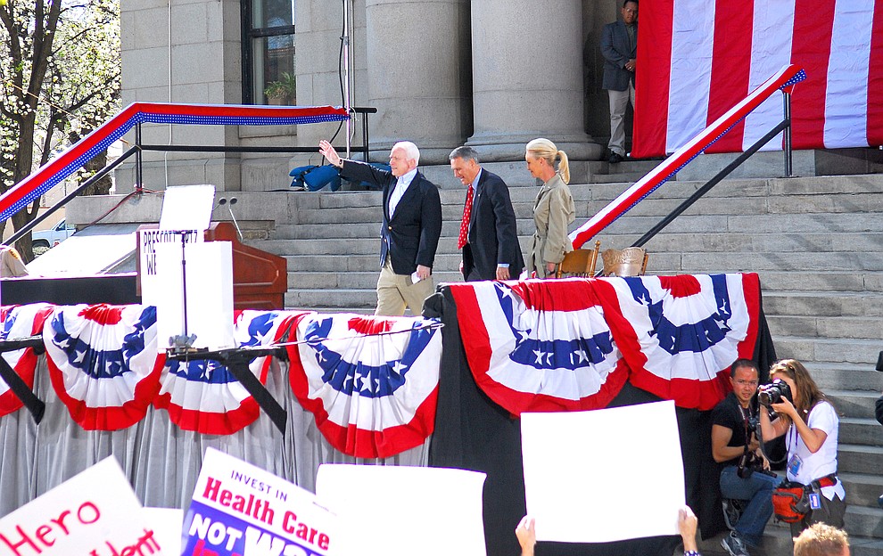 Prescott -- 04-04-08.The Daily Courier/Matt Hinshaw.AZ Senator and Republican Presidential Candidate John McCain talks on the steps of the Yavapai County Courthouse in Prescott, Ariz. .FOR USE ON www.dcourier.com ONLY!