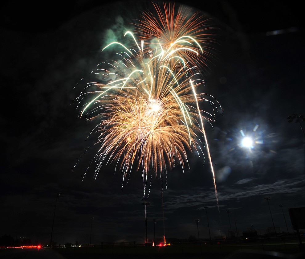 Prescott Valley celebrated their 40th anniversary with a 40 minute fireworks display at Mountain Valley Park Saturday, August 25, 2018. (Les Stukenberg/Courier)