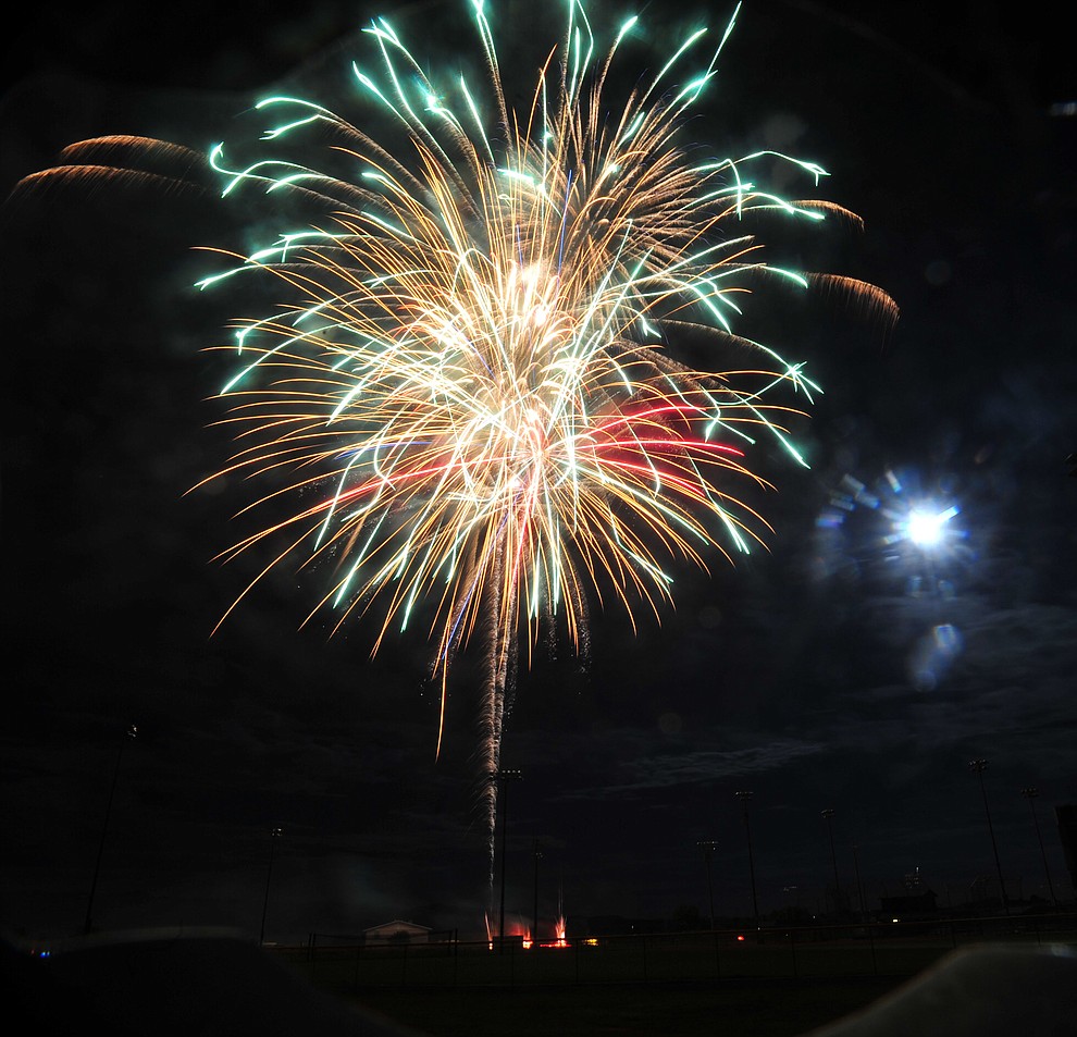 Prescott Valley celebrated their 40th anniversary with a 40 minute fireworks display at Mountain Valley Park Saturday, August 25, 2018. (Les Stukenberg/Courier)