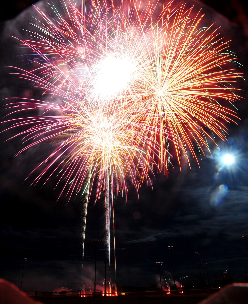 Prescott Valley celebrated their 40th anniversary with a 40 minute fireworks display at Mountain Valley Park Saturday, August 25, 2018. (Les Stukenberg/Courier)