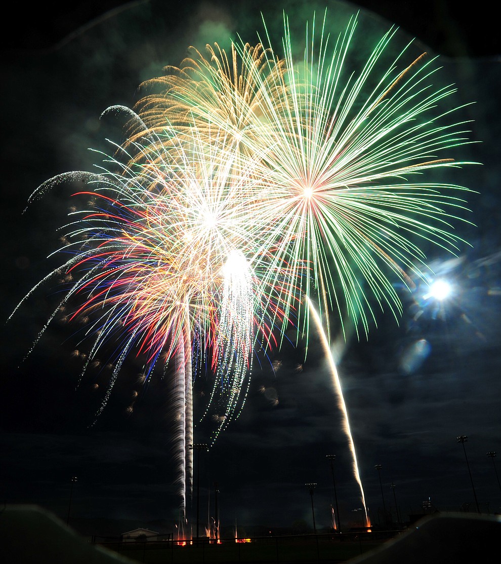 Prescott Valley celebrated their 40th anniversary with a 40 minute fireworks display at Mountain Valley Park Saturday, August 25, 2018. (Les Stukenberg/Courier)