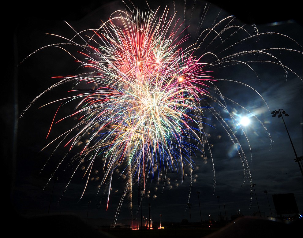Prescott Valley celebrated their 40th anniversary with a 40 minute fireworks display at Mountain Valley Park Saturday, August 25, 2018. (Les Stukenberg/Courier)