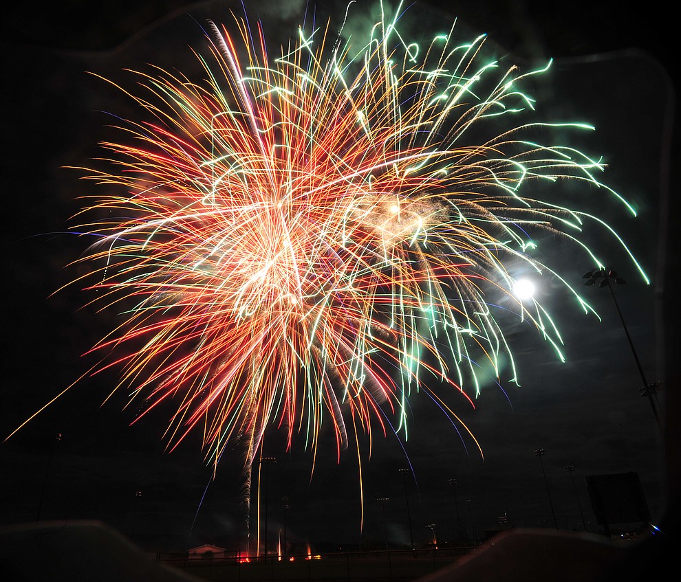 Prescott Valley celebrated their 40th anniversary with a 40 minute fireworks display at Mountain Valley Park Saturday, August 25, 2018. (Les Stukenberg/Courier)