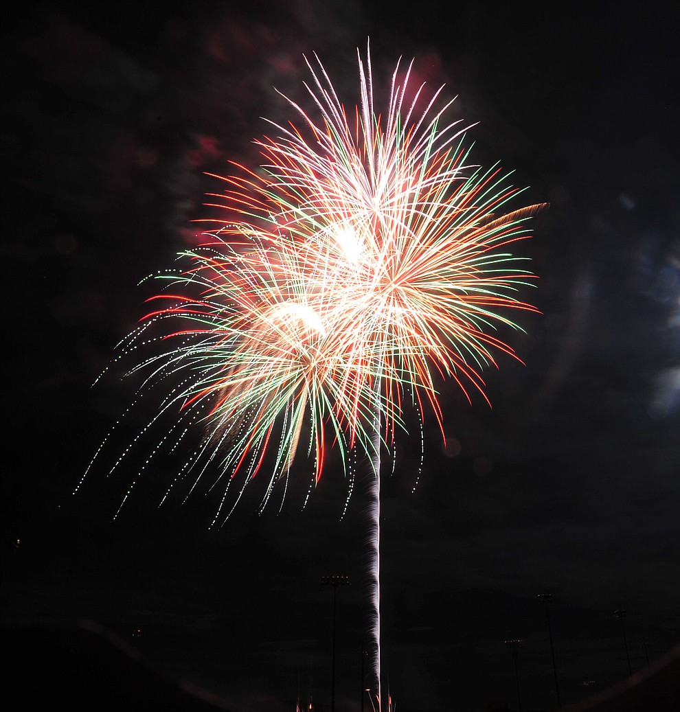 Prescott Valley celebrated their 40th anniversary with a 40 minute fireworks display at Mountain Valley Park Saturday, August 25, 2018. (Les Stukenberg/Courier)