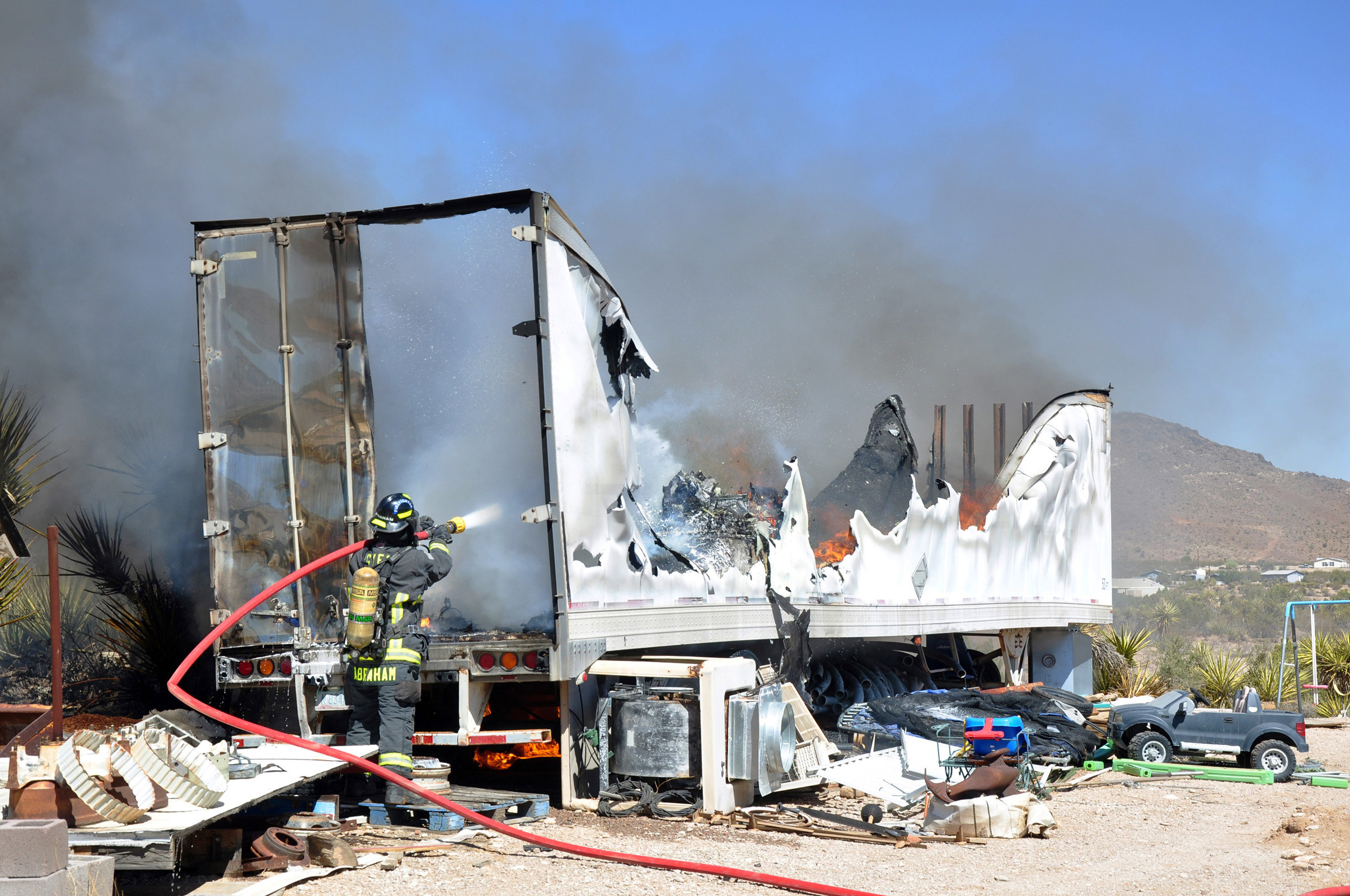 Fire Burns Semi-trailer On South Dome Road | Kingman Daily Miner ...