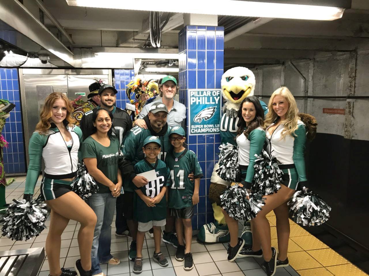 Eagles Fan Hit With Fame After Hitting Pole Gets Some Glory The Daily