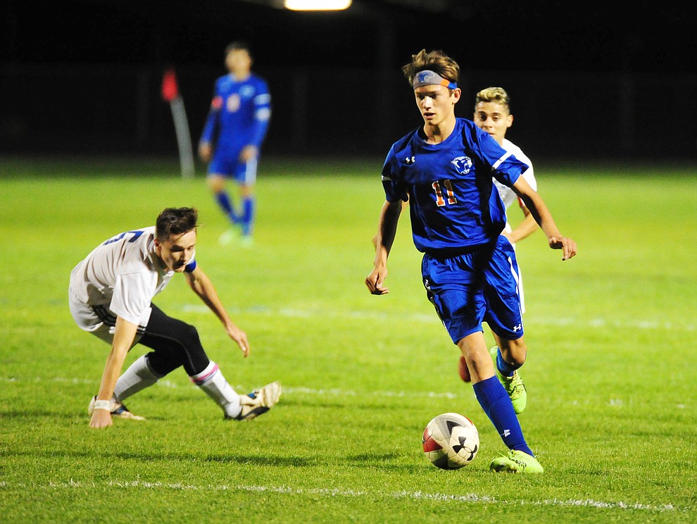 Chino Valley vs Snowflake Boys Soccer 102418 The Daily Courier