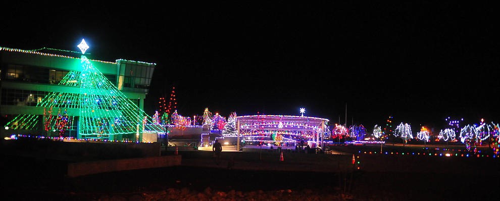 Prescott Valley holds their annual Festival of Lights Parade and Civic Center lighting Friday, Nov. 30, 2018. 52 entries traveled around the Prescott Valley Civic Center and Library. (Les Stukenberg/Courier).