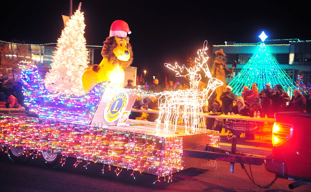 Prescott Valley holds their annual Festival of Lights Parade and Civic Center lighting Friday, Nov. 30, 2018. 52 entries traveled around the Prescott Valley Civic Center and Library. (Les Stukenberg/Courier).