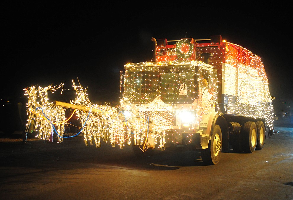 Prescott Valley holds their annual Festival of Lights Parade and Civic Center lighting Friday, Nov. 30, 2018. 52 entries traveled around the Prescott Valley Civic Center and Library. (Les Stukenberg/Courier).