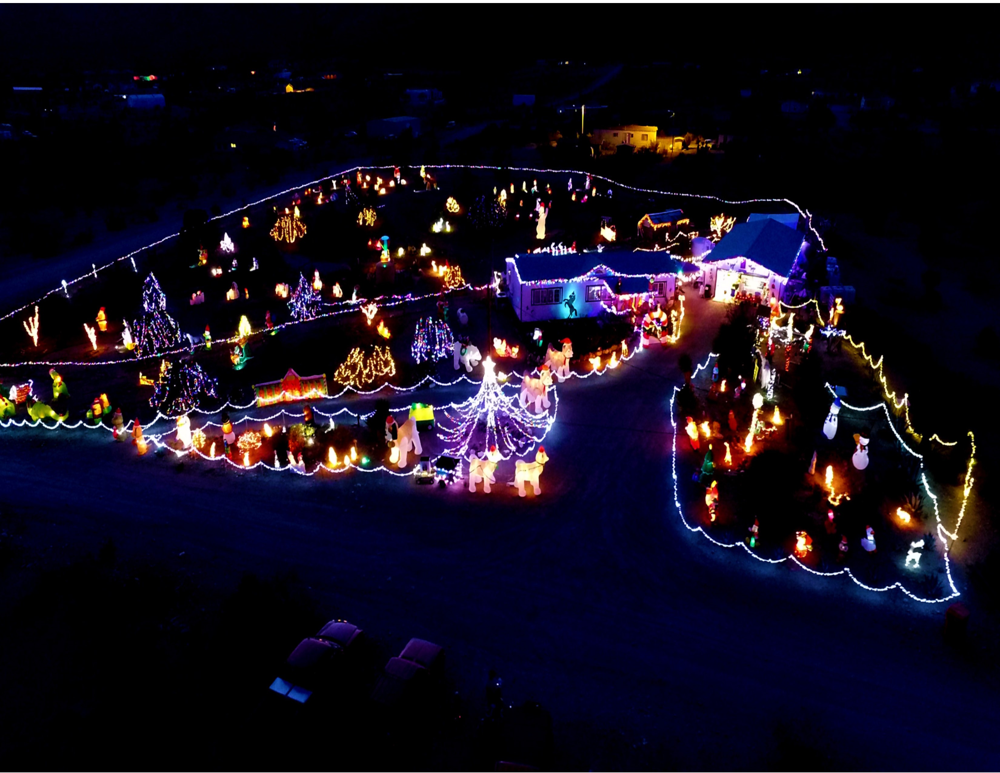 Kingman Photo A Touch of Christmas Spirit Kingman Daily Miner