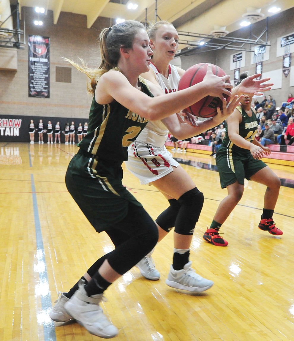 Bradshaw Mountain's Rylee Bundrick battles for the ball as the Bears host the Mohave Thunderbirds in a basketball matchup Friday night in Prescott Valley. (Les Stukenberg/Courier).