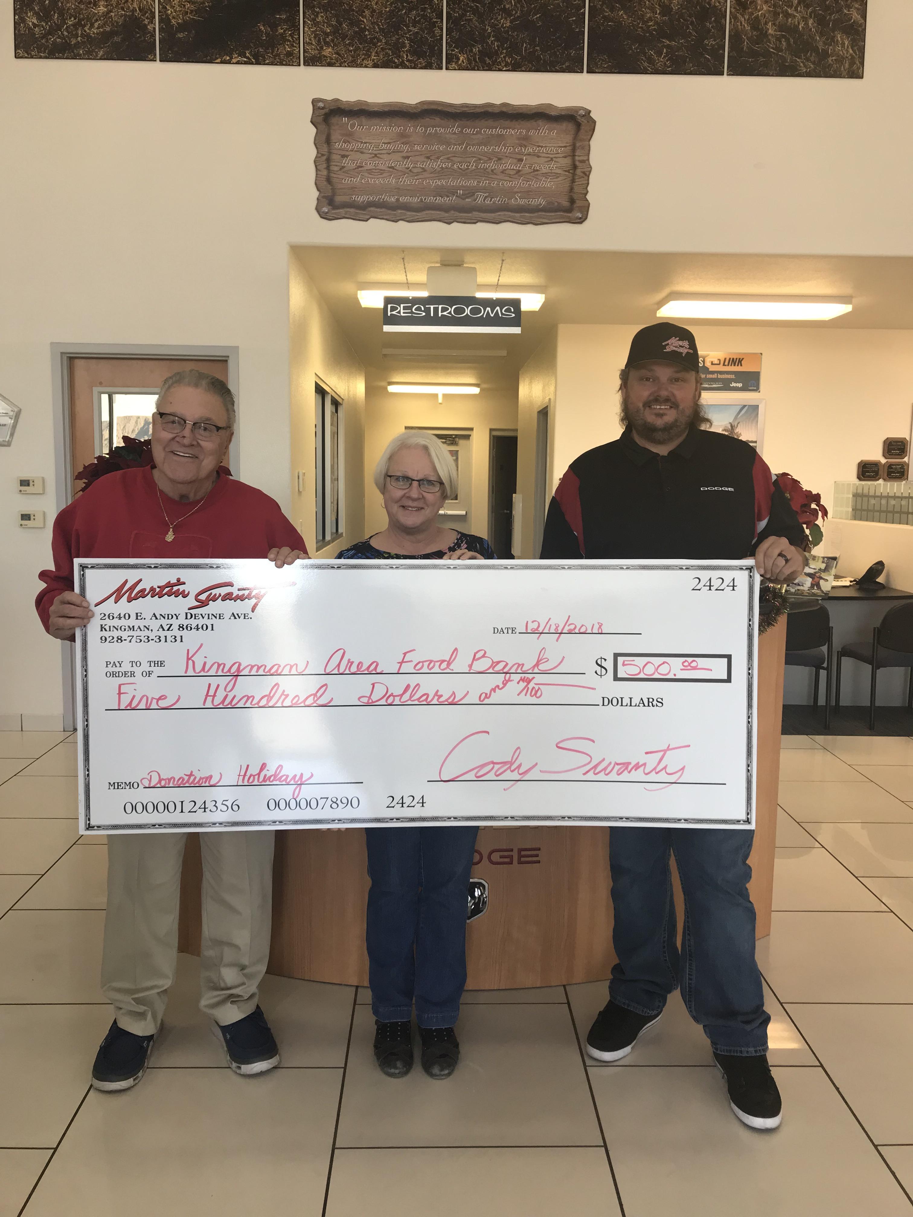 Kingman Photo Giving to the Food Bank Kingman Daily Miner Kingman, AZ