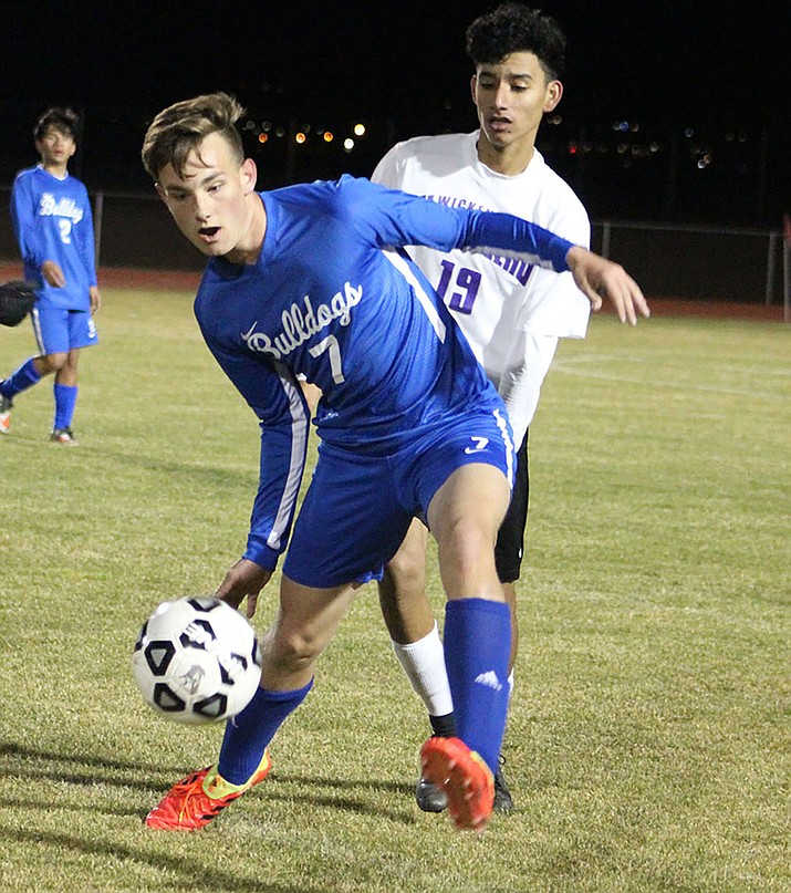 Prep Soccer: Seven Bulldogs garner all-region accolades | Kingman Daily ...