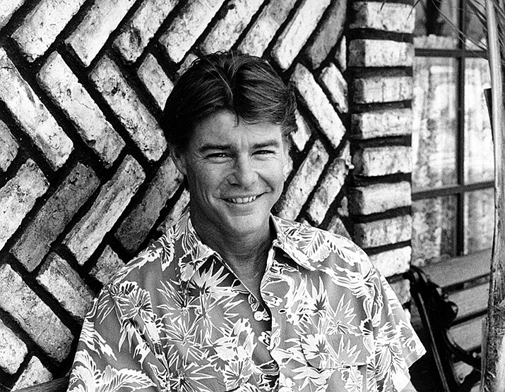 Actor Jan-Michael Vincent poses during an interview June 6, 1984, in Hollywood, Calif. (Wally Fong/AP, file)