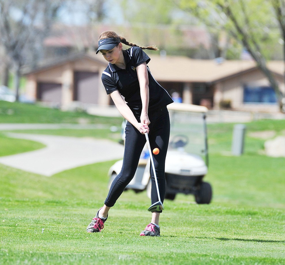 Williams' Brooklyn Maebe tees off as Chino Valley hosted a four-team match Tuesday, April 2 in Prescott. (Les Stukenberg/Courier)