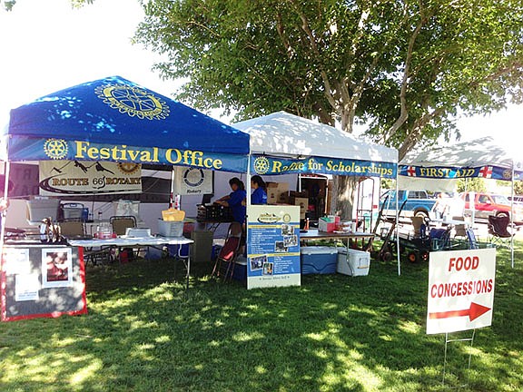 Something to do on Mother’s Day weekend is to spend time at the Kingman Festival of the Arts from 10 a.m. – 5 p.m. at Saturday, May 11 and Sunday, May 12 at Metcalfe Park, 315 W. Beale St. (Photo submitted by Jo Ann Oxsen/For the Daily Miner)