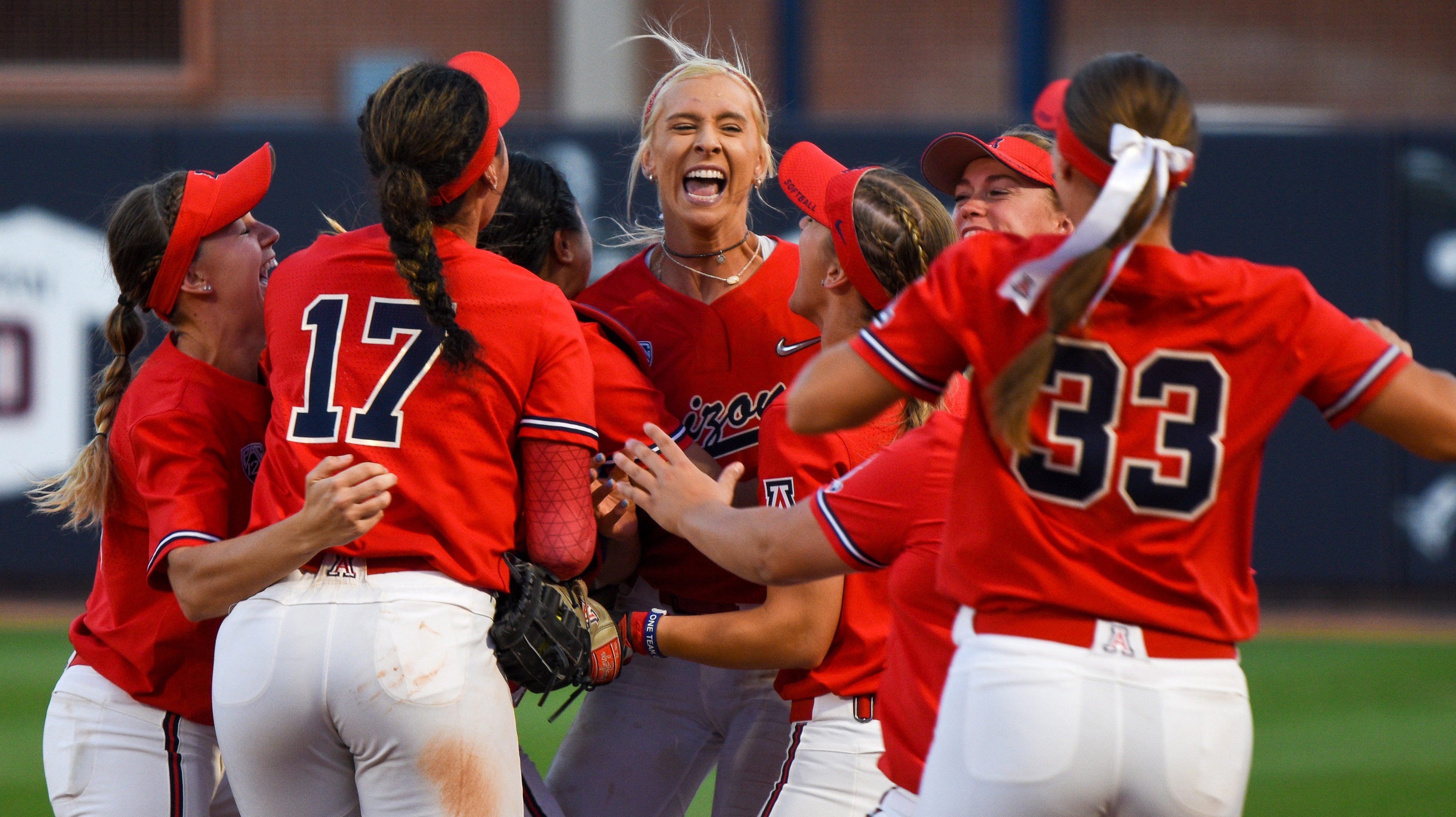 ‘One team, one heartbeat’ Arizona softball ends Women’s College World