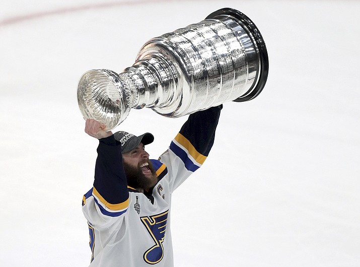 Arch Madness: Blues win 1st Stanley Cup, beating Bruins 4-1