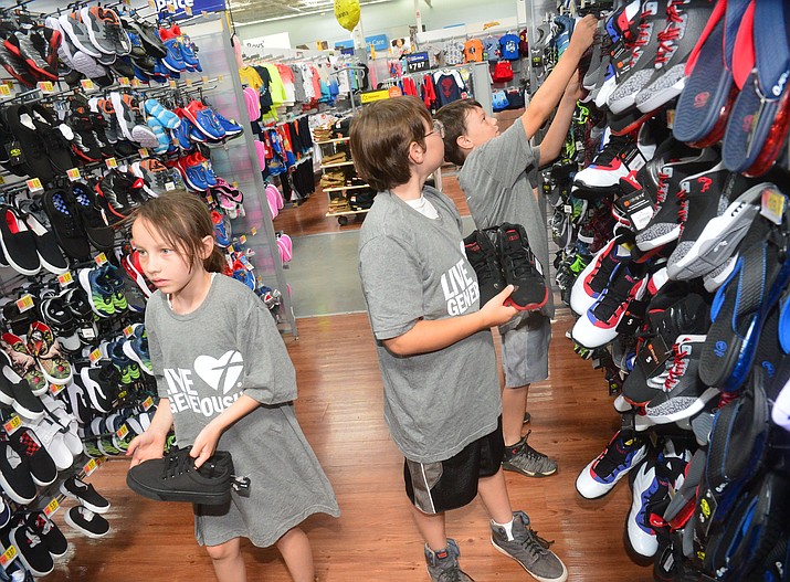 Prescott Valley Church Helps Families Meet School Needs The