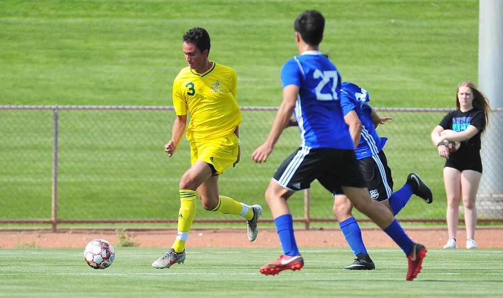 Yavapai's Brandon Fischer drives the ball forward as the Roughriders host South Mountain Community College Thursday, August 22, 2019, in Prescott Valley. (Les Stukenberg/Courier)