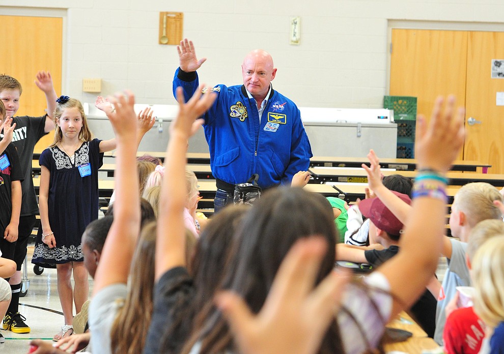 Former astronaut Mark Kelly answers questions from fourth graders as he visits Taylor Hicks Elementary School in Prescott Thursday, Aug. 29, 2019. (Les Stukenberg/Courier)