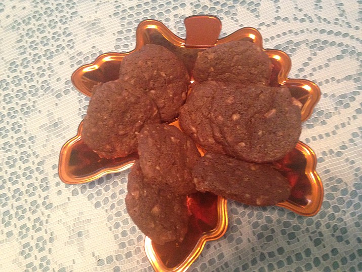 Chocolate Toffee Lunch-Box Cookies (Diane DeHamer/Courtesy)