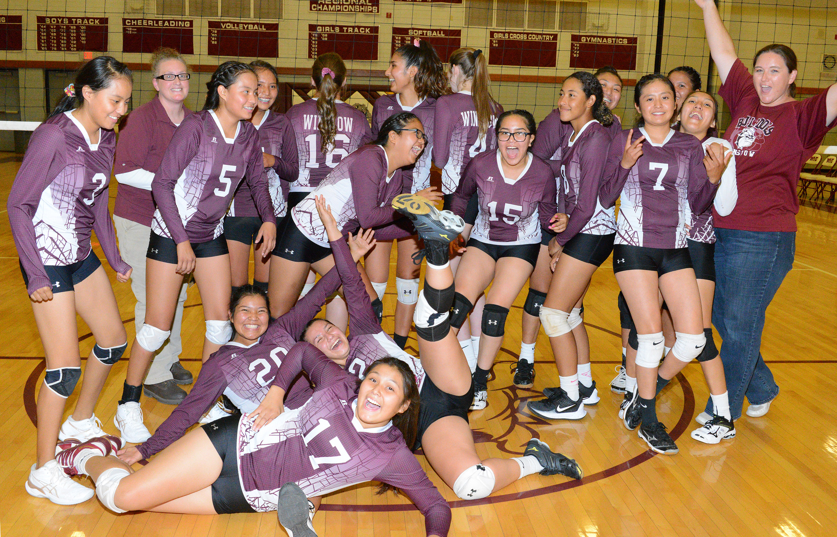 The 2019 Winslow Lady Bulldogs volleyball team | Navajo-Hopi Observer