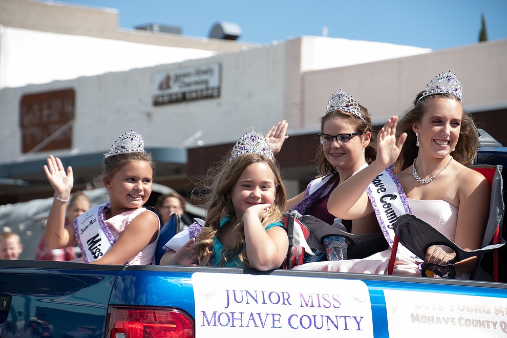 Mohave County Fair pageant winners. (Photo by Vanessa Espinoza/Daily Miner)