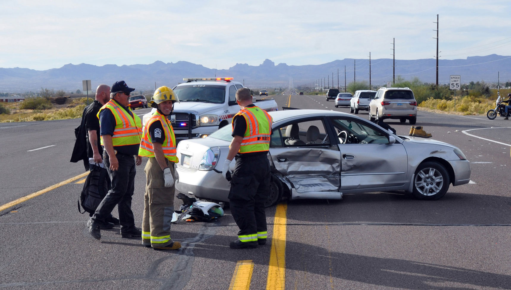 Drivers escape injury in 2-car crash | Kingman Daily Miner | Kingman, AZ