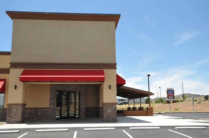 The former Native Grill & Wings, seen here in this file photo taken in June at the Prescott Valley Crossroads Center off of Highway 69 and Sundog Ranch Road, will become the Iron Cask restaurant. It is slated to open in early 2020. (Doug Cook/Courier file)