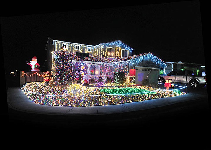 christmas light competition