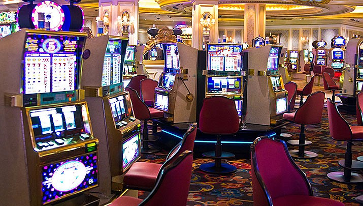 do casinos stay open 24 hours