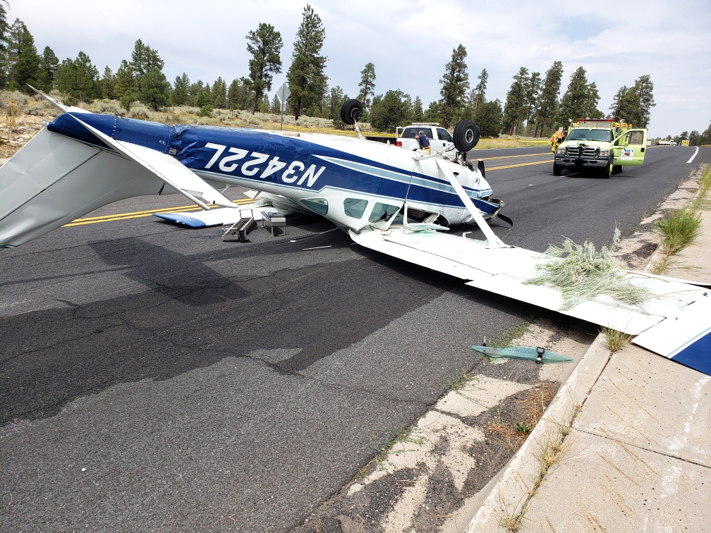 Single Engine Aircraft Crashes Outside Grand Canyon's South Rim ...