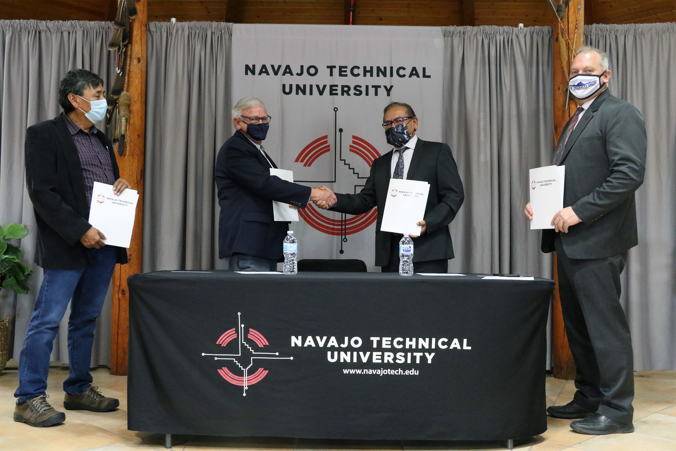 Navajo Tech, New Mexico Tech agree to focus on improved access to water on rez - Navajo-Hopi Observer
