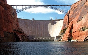 Man dies in fall at Glen Canyon Dam Overlook, crews find remains of ...