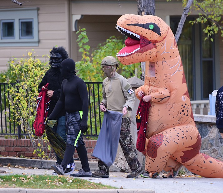 Officials offer 2 sets of safety tips for a COVID-19 Halloween | The ...