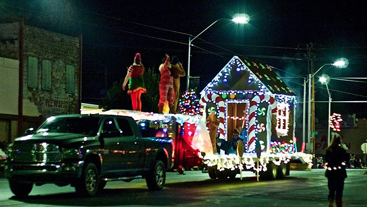 Nogales Az Christmas Parade 2022 Pandemic Parade Of Lights: This Year The Floats Will Park, And The  Attendees Will Parade On By | Kingman Daily Miner | Kingman, Az