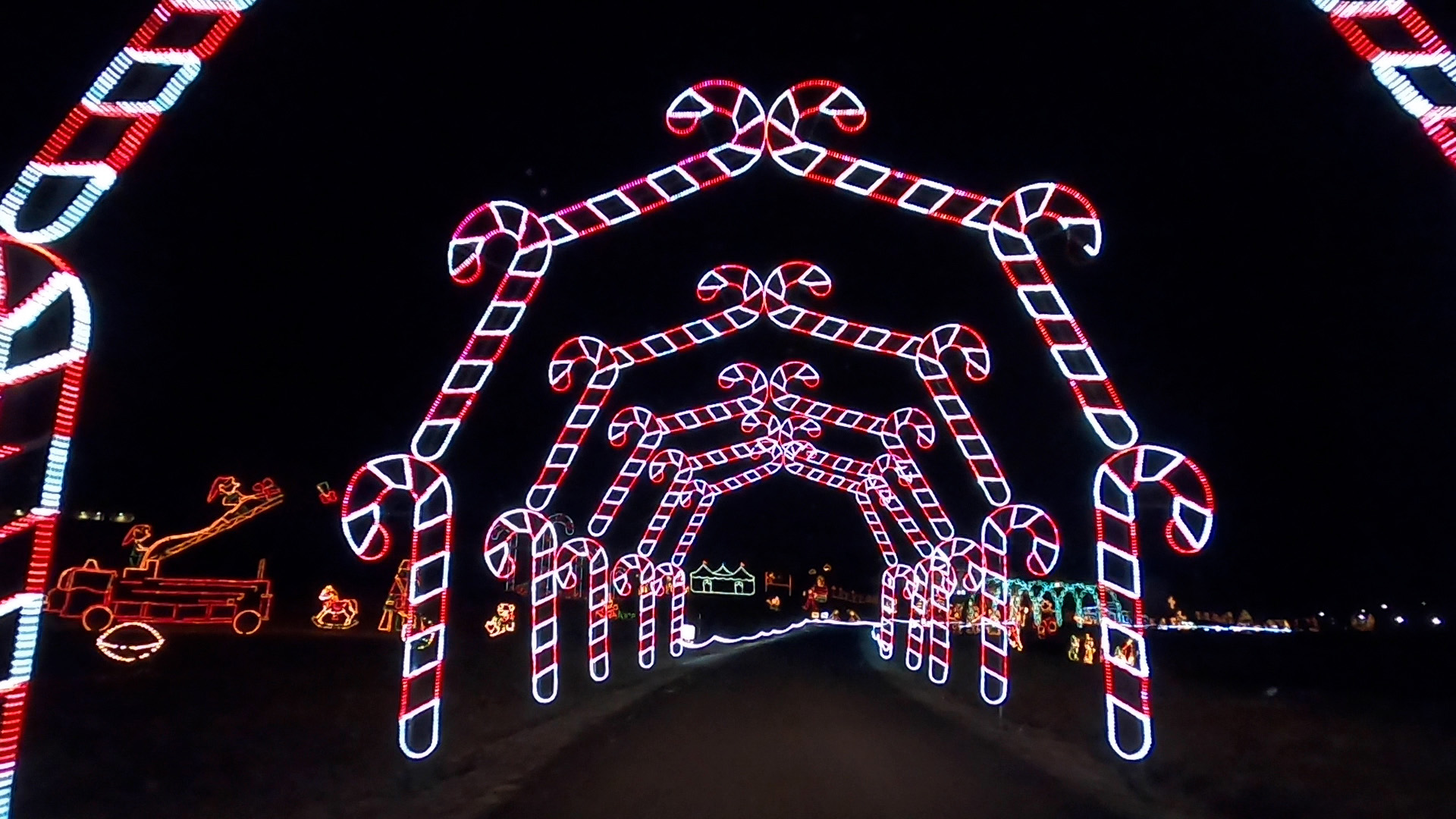 Valley of Lights opens on Thanksgiving night The Daily Courier