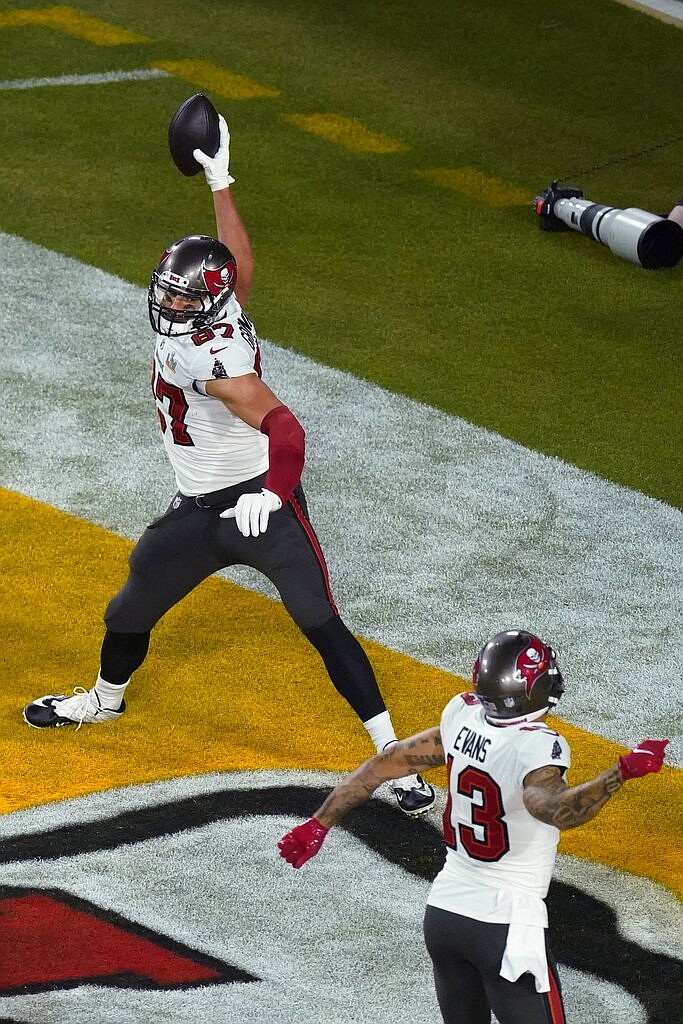 Tampa Bay Buccaneers' Rob Gronkowski (87) reacts after scoring a touchdown during the first half of the NFL Super Bowl 55 football game against the Kansas City Chiefs, Sunday, Feb. 7, 2021, in Tampa, Fla. (AP Photo/Charlie Riedel)