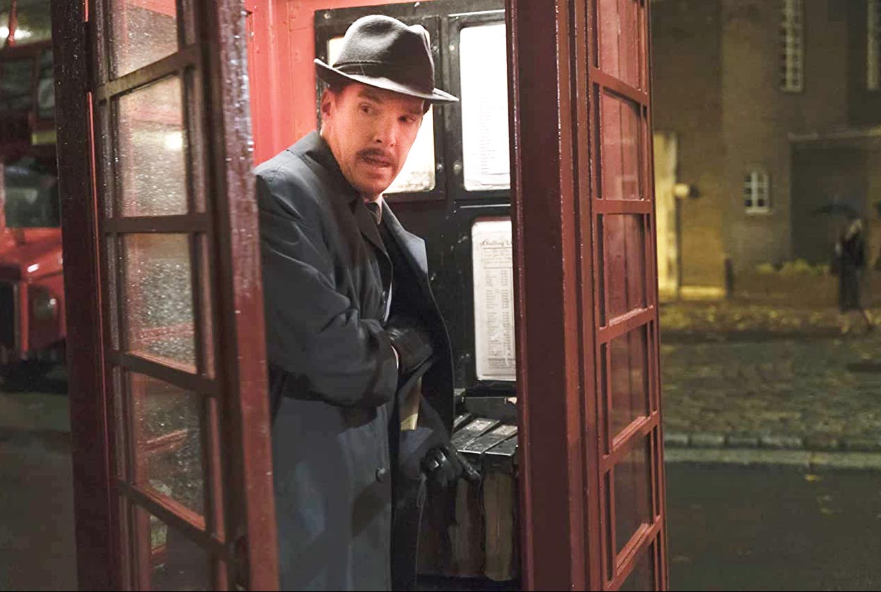 The Courier' review: Benedict Cumberbatch plays it cool as reluctant spy -  Chicago Sun-Times