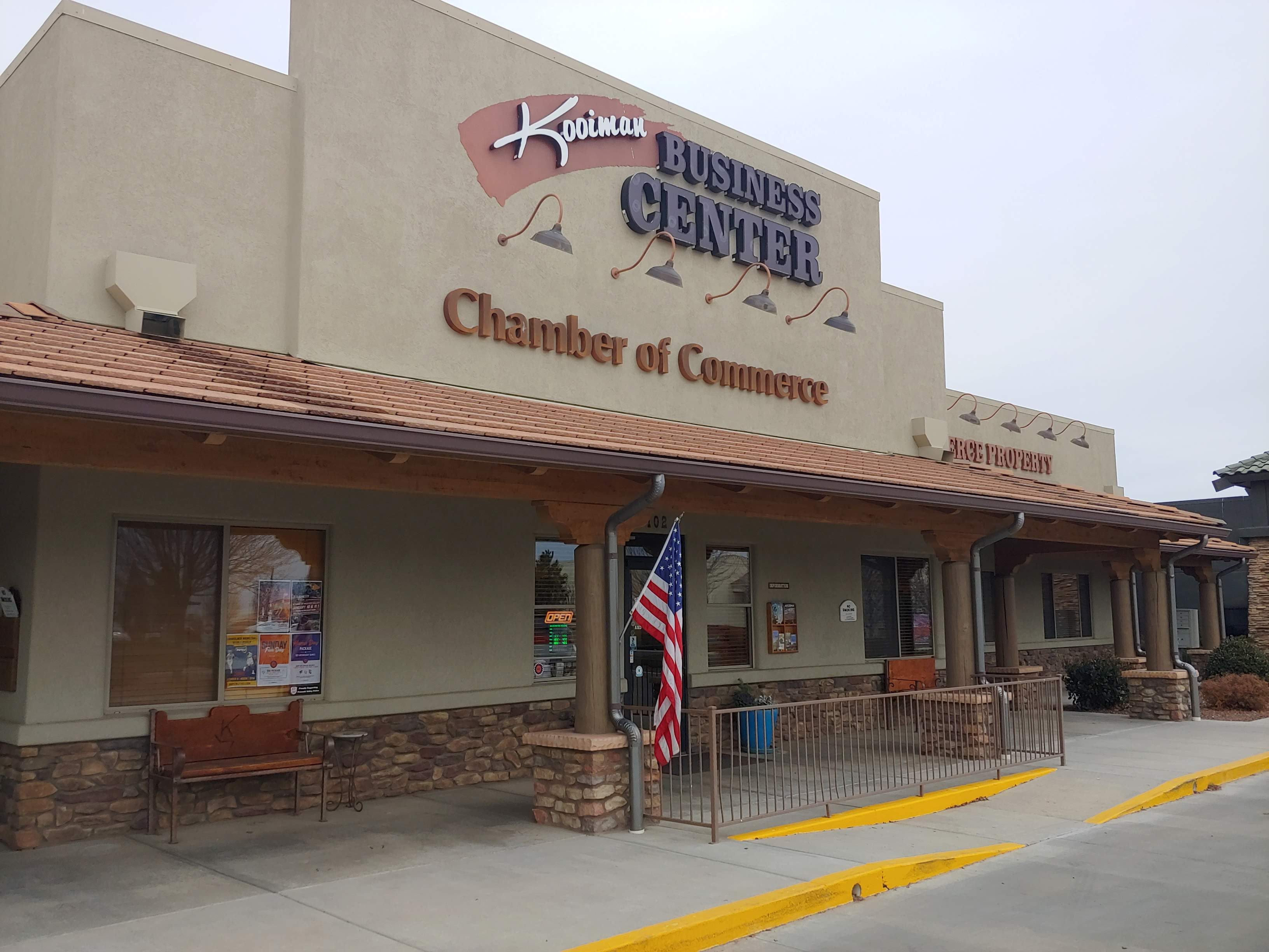 prescott-valley-in-brief-chamber-offering-1-000-scholarship-to