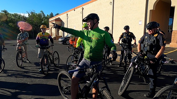 Prescott Mayor Greg Mengarelli talks to the group before a morning bike ride on Friday, May 21, 2021. (Jesse Bertel/Courier)