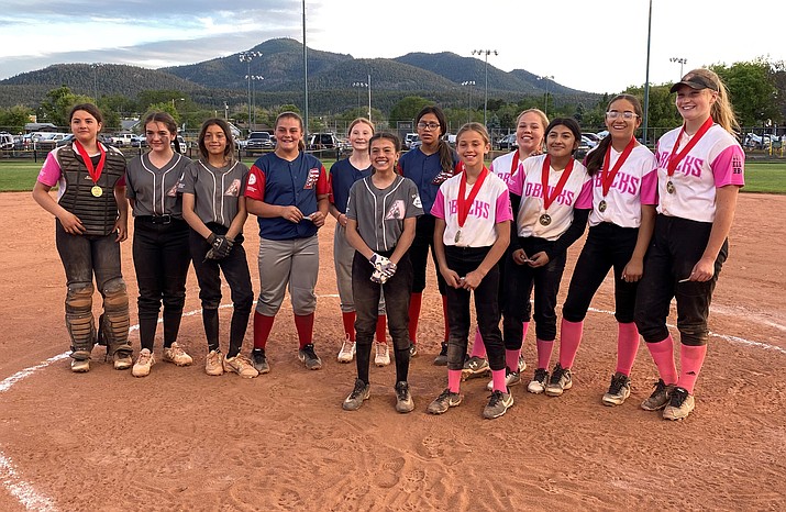 Oneida Girls Little League 9-10 All-Stars place 5th in state